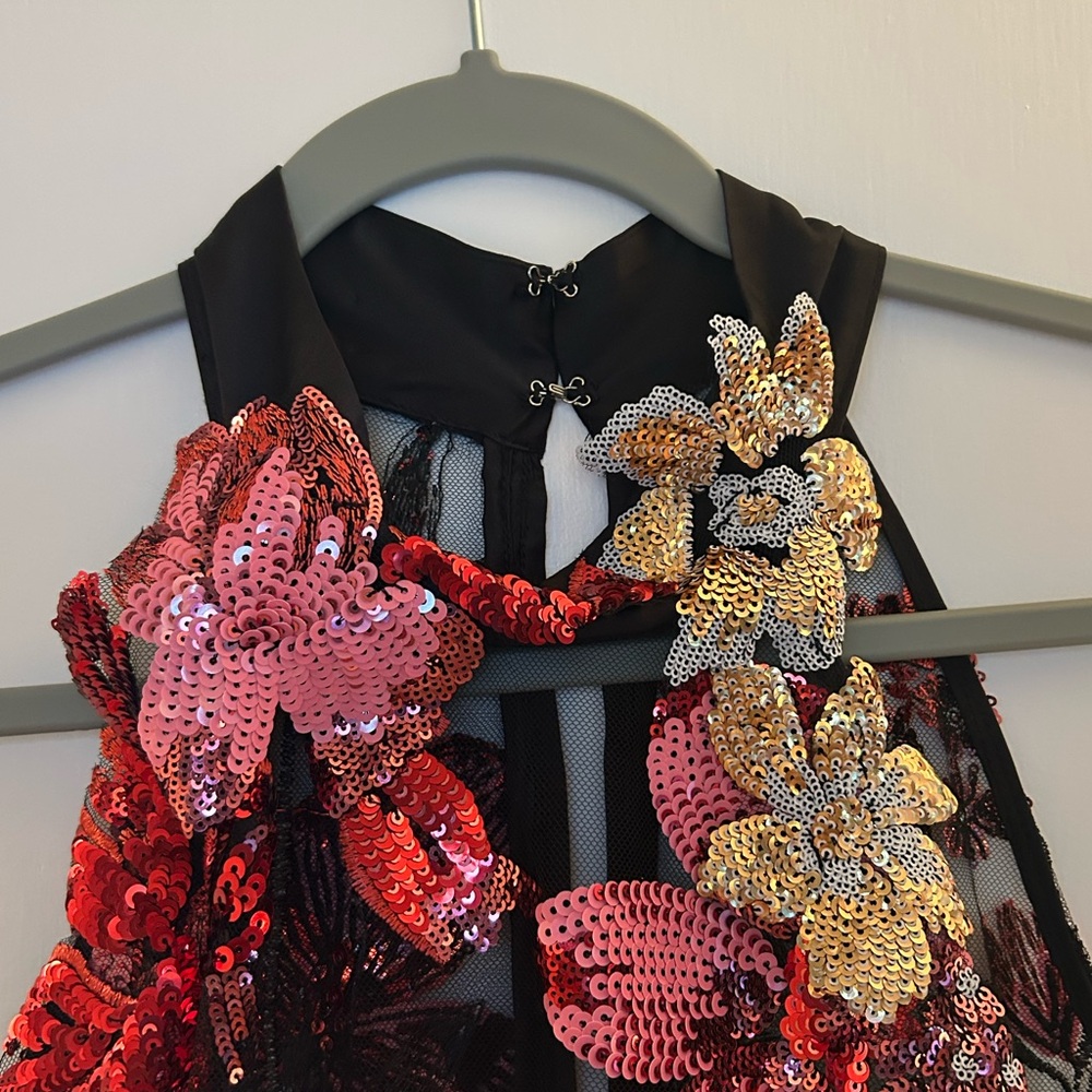 Boston Proper Size Small Sequin Mesh Slit Floral Gown - Picture 7 of 13